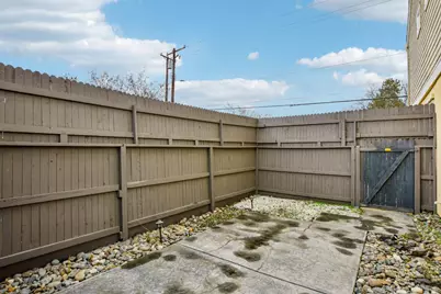 939 Dixieanne Avenue, Sacramento, CA 95815 - Photo 33