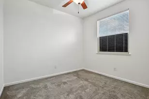 939 Dixieanne Ave, Sacramento, CA 95815 - Photo 27