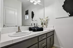 939 Dixieanne Ave, Sacramento, CA 95815 - Photo 25