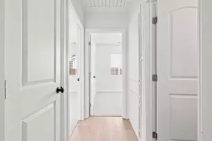 4551 Orinda Way, Sacramento, CA 95820 - Photo 17