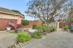 5415 Del Rio Rd, Sacramento, CA 95822 - Photo 37