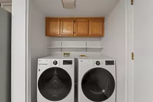 9540 S Coast Ln, Elk Grove, CA 95758 - Photo 17