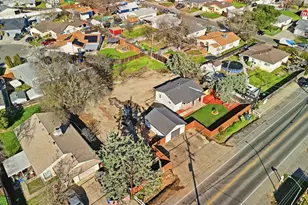 817 Q St, Rio Linda, CA 95673 - Photo 41