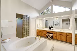 2050 Campton Cir, Gold River, CA 95670 - Photo 43