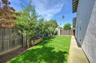 8328 Caribbean Way, Sacramento, CA 95826 - Photo 53
