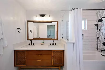 8328 Caribbean Way, Sacramento, CA 95826 - Photo 37