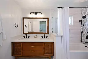 8328 Caribbean Way, Sacramento, CA 95826 - Photo 37