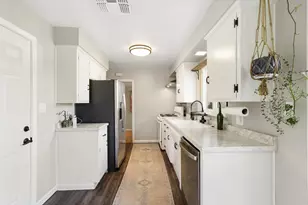 4537 Brent Ct, Sacramento, CA 95820 - Photo 11