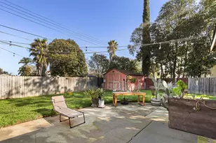 4537 Brent Ct, Sacramento, CA 95820 - Photo 27