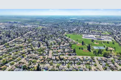 9372 Snowbird Way, Sacramento, CA 95826 - Photo 43