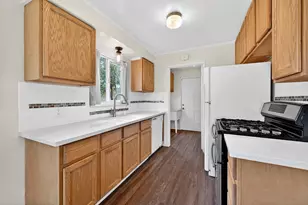 3126 31st St, Sacramento, CA 95817 - Photo 5