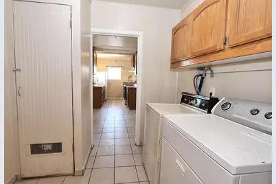 333 Barrette Avenue, Sacramento, CA 95815 - Photo 41