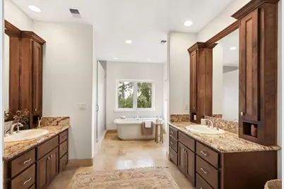 913 Tuscan Lane, Sacramento, CA 95864 - Photo 37