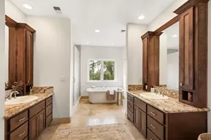 913 Tuscan Ln, Sacramento, CA 95864 - Photo 37