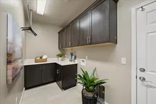 3145 Demartini Dr, Roseville, CA 95661 - Photo 29