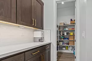 6850 Saratoga Estates Dr, El Dorado Hills, CA 95762 - Photo 17