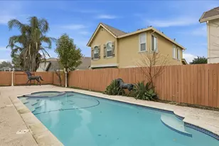 2271 Robert Gabriel Dr, Tracy, CA 95377 - Photo 29