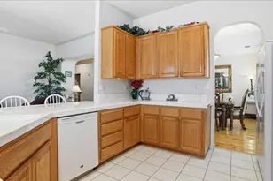 2271 Robert Gabriel Dr, Tracy, CA 95377 - Photo 17