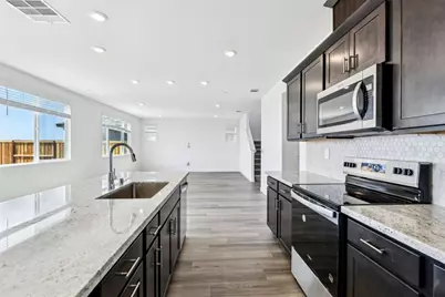 1280 Bastion Avenue, Galt, CA 95632 - Photo 11