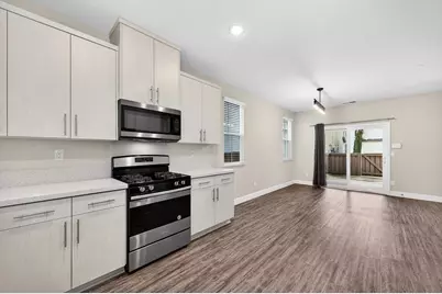 10853 Portico Circle, Rancho Cordova, CA 95670 - Photo 11