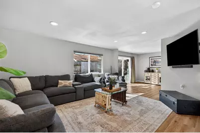 5825 Merlindale Drive, Citrus Heights, CA 95610 - Photo 9