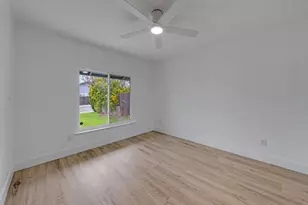 7937 Whisper Wood Way, Sacramento, CA 95823 - Photo 27