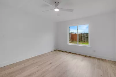 7937 Whisper Wood Way, Sacramento, CA 95823 - Photo 23