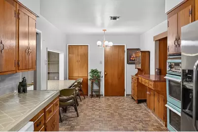 4550 Green Tree Drive, Sacramento, CA 95823 - Photo 9