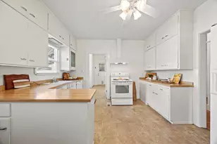 1527 47th St, Sacramento, CA 95819 - Photo 11