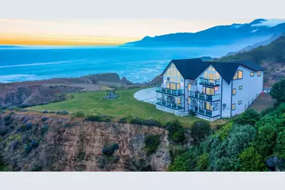 266 Dolphin Dr, Whitethorn, CA 95589 - Photo 1