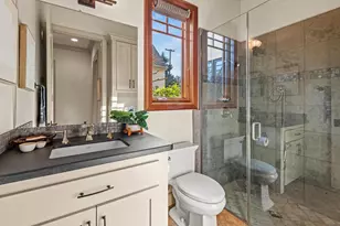 1422 40th St, Sacramento, CA 95819 - Photo 15