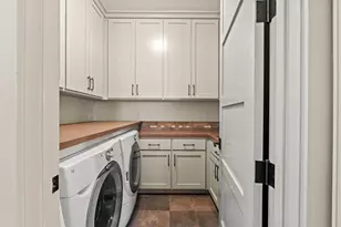 1422 40th St, Sacramento, CA 95819 - Photo 31