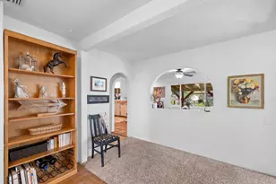 4310 Hussey Dr, Carmichael, CA 95608 - Photo 11