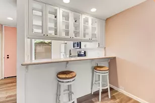 2224 Woodside Ln, Sacramento, CA 95825 - Photo 15