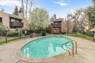 2224 Woodside Ln, Sacramento, CA 95825 - Photo 47