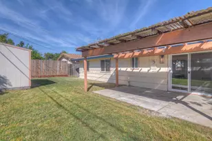6913 Weddigen, North Highlands, CA 95660 - Photo 29