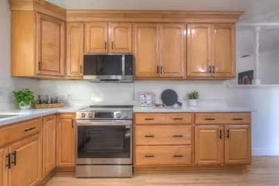 6913 Weddigen, North Highlands, CA 95660 - Photo 9