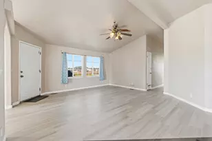 10118 Pioneer Ave, Oakdale, CA 95361 - Photo 7