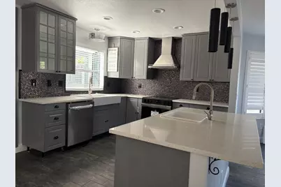 8111 Aztec, Antelope, CA 95843 - Photo 7