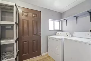 3902 Arch Rd, Stockton, CA 95215 - Photo 15