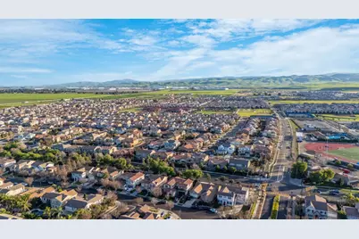 229 E Grazia Avenue, Mountain House, CA 95391 - Photo 73