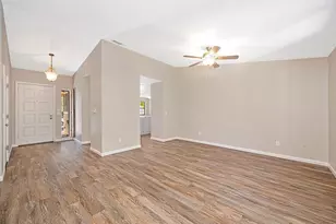 98 Las Positas Cir, Sacramento, CA 95831 - Photo 15