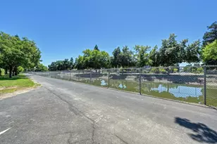 98 Las Positas Cir, Sacramento, CA 95831 - Photo 35