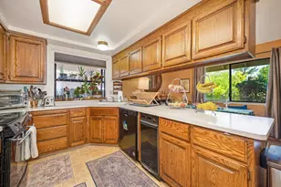 102 Las Positas Cir, Sacramento, CA 95831 - Photo 13