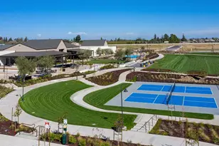 701 Victoria Dr, Manteca, CA 95336 - Photo 35