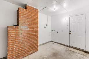 7080 21st Ave, Sacramento, CA 95820 - Photo 33