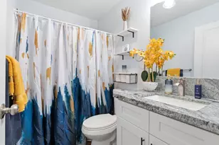 374 W Main St, Turlock, CA 95380 - Photo 13