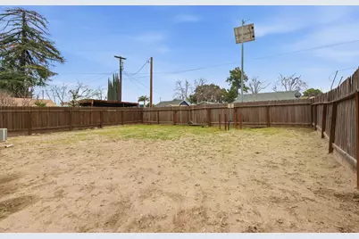 374 W Main Street, Turlock, CA 95380 - Photo 19