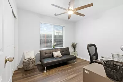 374 W Main Street, Turlock, CA 95380 - Photo 11