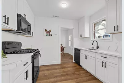 3225 D Street, Sacramento, CA 95816 - Photo 11